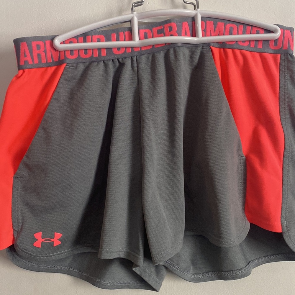 Under armour heat gear shorts salmon